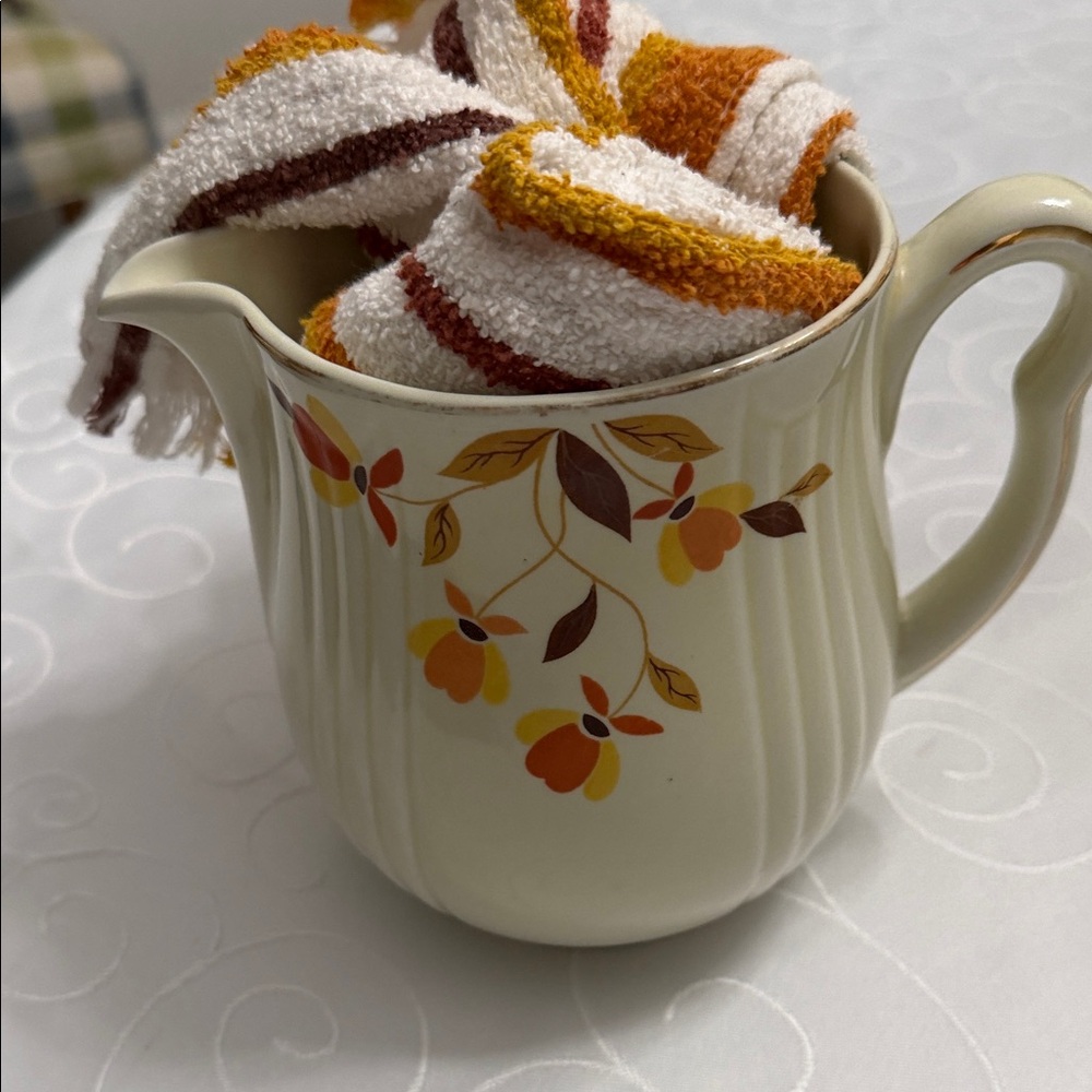 Jall’s Jewell Autumn Leaf Pitcher